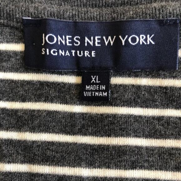 Jones NY Signature Top Women's Crew Neck XL Gray/White Striped Long Sleeve - Picture 3 of 7